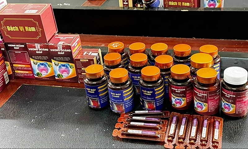 Tin vào quảng cáo sản phẩm sinh lý không rõ nguồn gốc có thể khiến nam giới bỏ lỡ thời điểm điều trị đúng nguyên nhân.